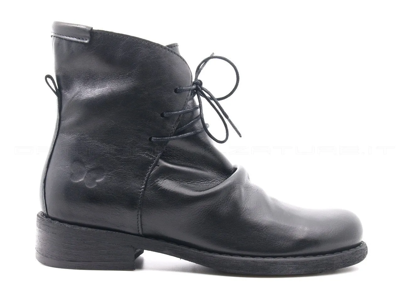 Felmini polacchine con stringhe