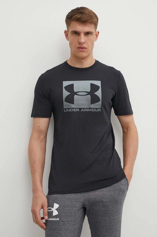 Under Armour t-shirt